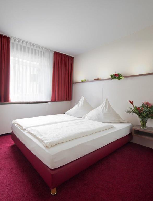 Hotel Central Egbr Wurzburg Room photo